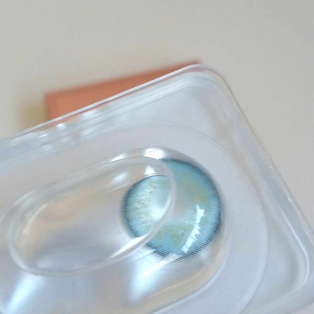 Kiss Eye Russian Girl Blue Lenses - Picture 10 of 11